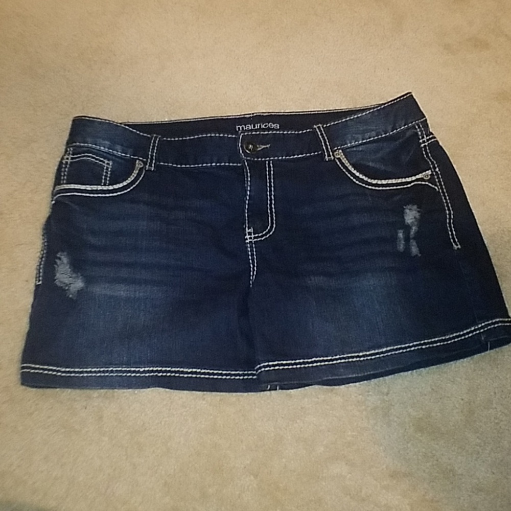 Maurices Size 18 Kaylee Plus size dark wash shorts